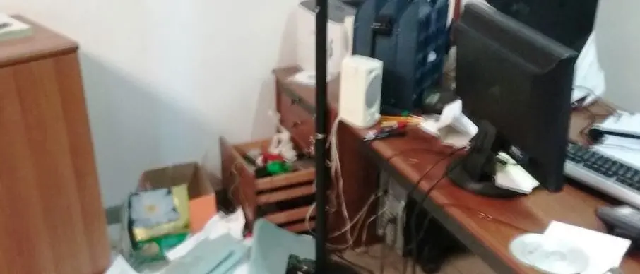 Ladri affamati alla Cof, dopo il “colpo” fanno razzia di bibite e snack