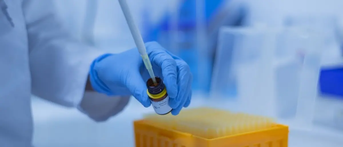 Covid Calabria, la variante Omicron spazza via Delta con una diffusione del 96%