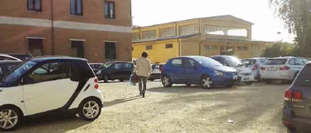 Un parcheggio al posto del “palazzo della vergogna”. La rabbia dei proprietari