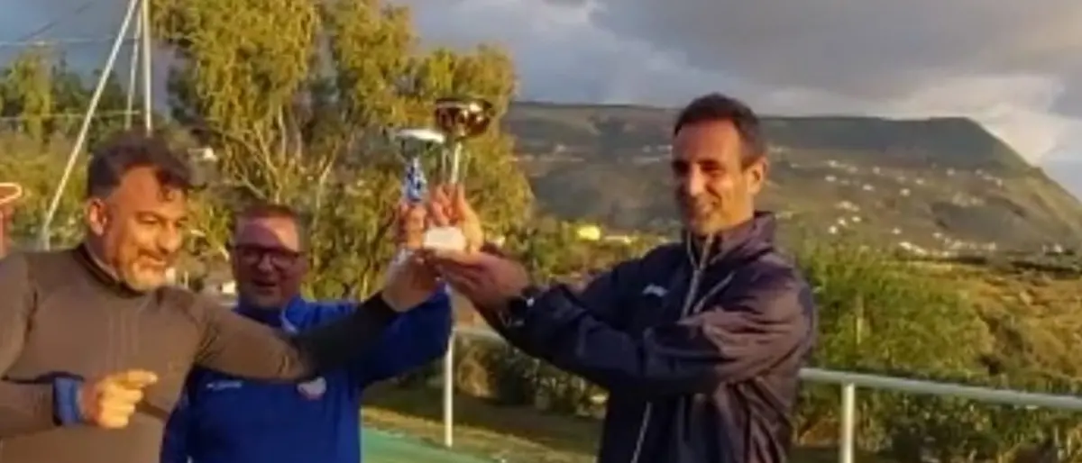 Capo Vaticano, si è concluso il primo torneo di padel: vince la coppia Caccamo-Francolino