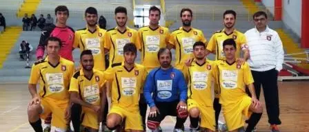Calcio a 5, Gocce di latte Vibo corsara a Bovalino