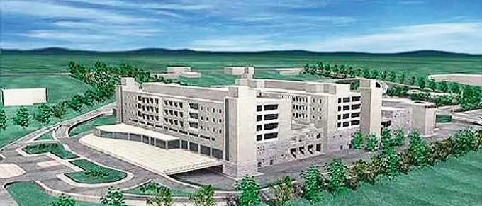 Nuovo ospedale, il dirigente regionale Pallaria assicura: «Lavori al via tra pochi giorni»