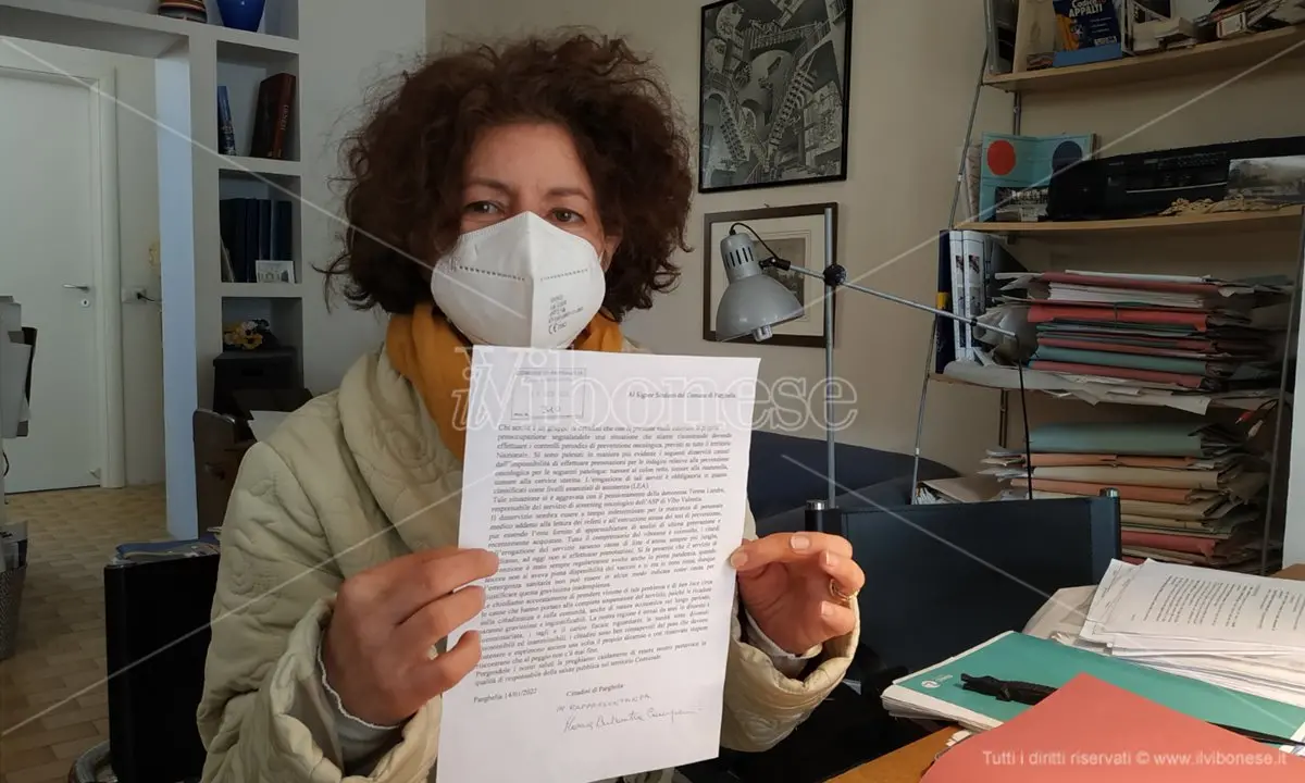Il telefono del centro screening oncologico squilla a vuoto, la denuncia di un utente - Video