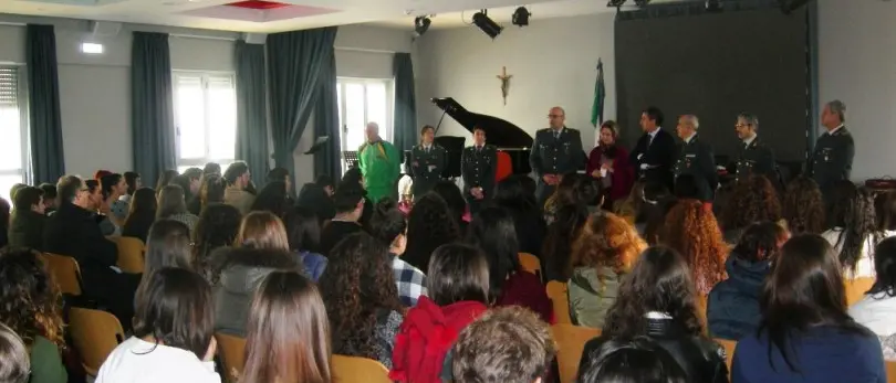 La Guardia di finanza entra nelle scuole con il progetto “Educazione alla legalità”