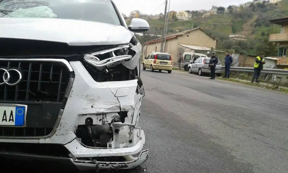 Incidente stradale a Piscopio, un ferito grave - FOTO/VIDEO