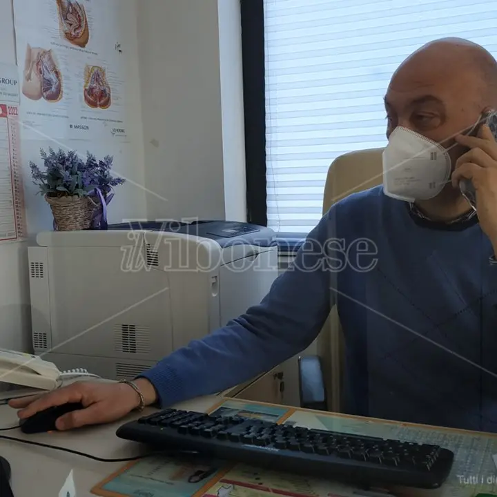 Radiologo in pensione e a Vibo niente screening per il tumore al seno: «Cerchiamo un sostituto» - Video