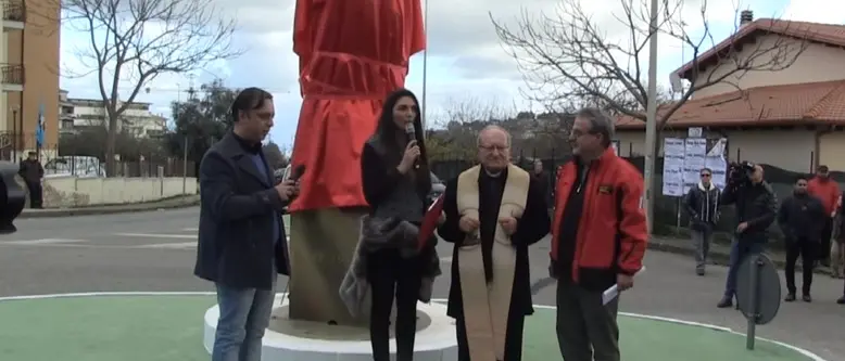 Inaugurato il monumento a Louise Braille - VIDEO
