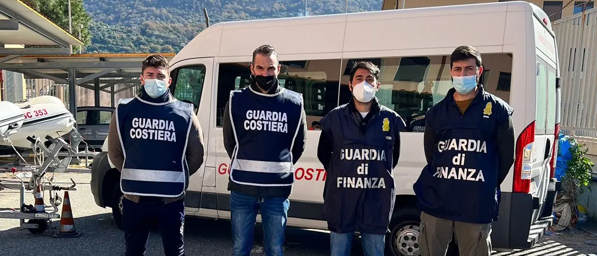 Pescatori catturano novellame: interviene la Guardia Costiera di Vibo Marina