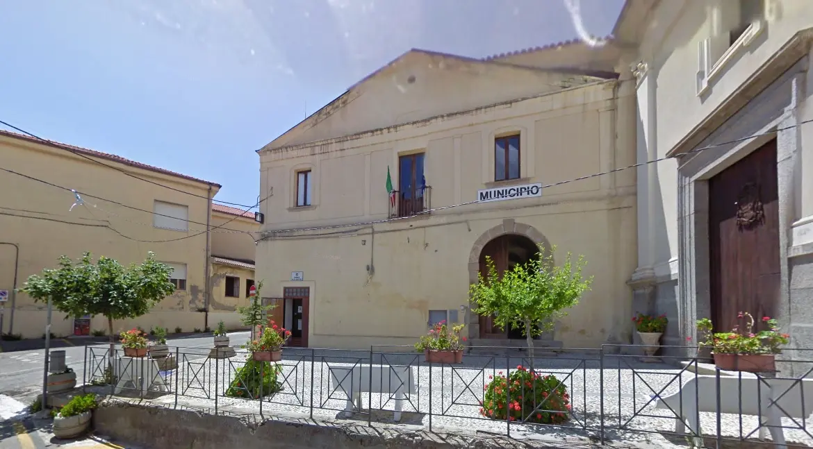 Comune di Nicotera e assenze di La Malfa,\"Movi@Vento\" chiede la decadenza