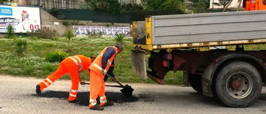Viabilità al collasso, gli albergatori di Tropea si sostituiscono alla Provincia