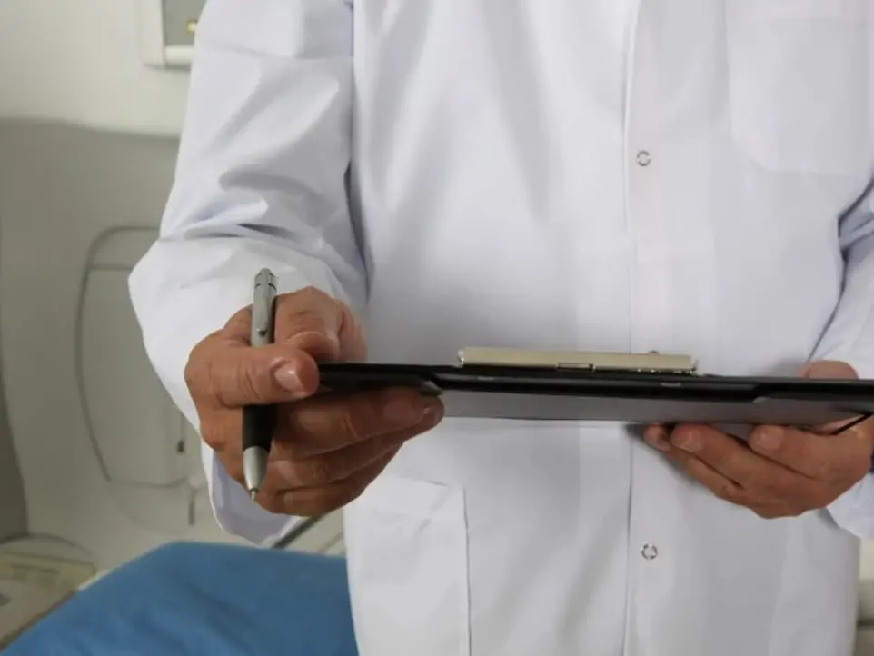 Non solo Vibo, continua la fuga di medici cubani dagli ospedali calabresi: nuovo caso a Lamezia