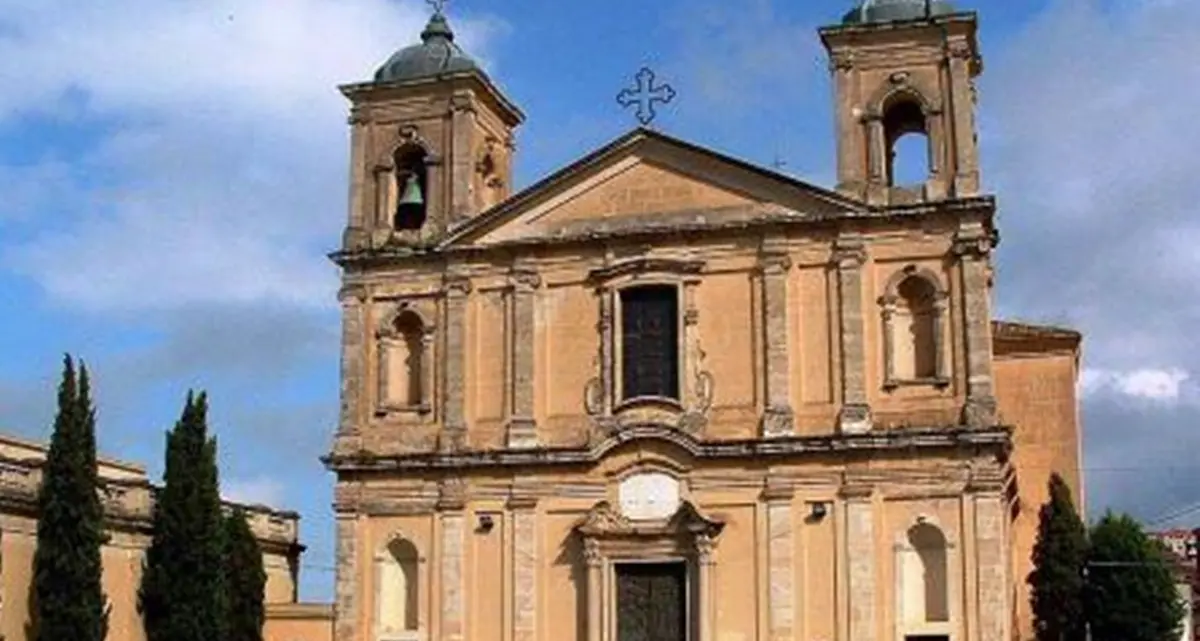 Vibo, la Polizia di Stato festeggia il suo patrono San Michele: celebrazione al Duomo e porte aperte alla Scuola Allievi\n