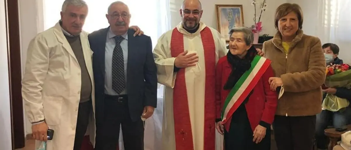 Festa a Spilinga per i 100 anni di nonna Giulia Caterina, il Comune: «Un esempio»