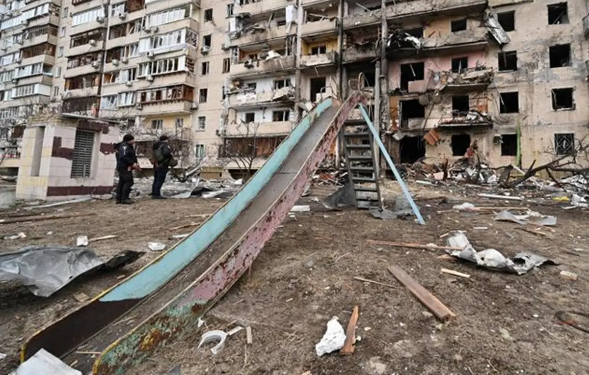 Missili e droni su Kiev, nell’attacco muoiono anche due bambini