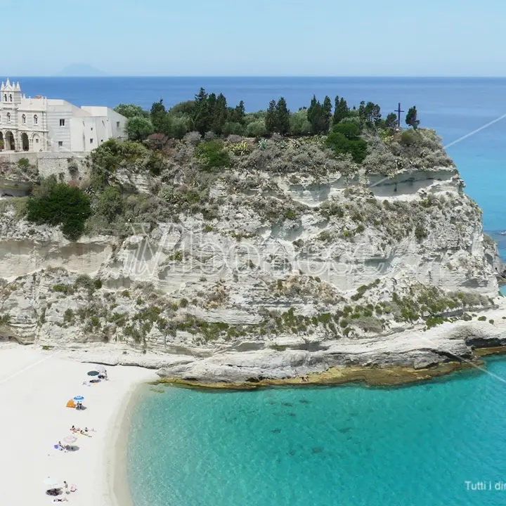 La spiaggia di Tropea conquista tutti: è tra le 25 più belle d’Europa