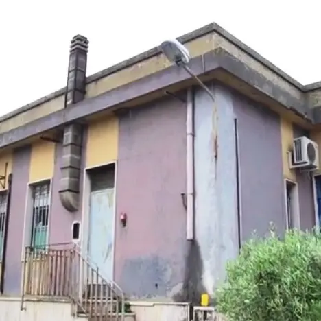 VIDEO | L’ufficio postale di Mileto cade a pezzi