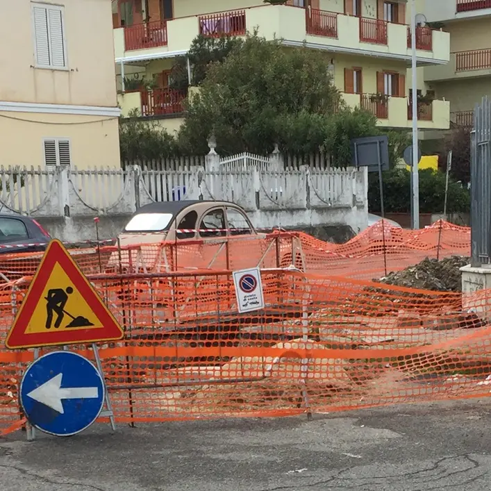 Vibo Marina, quell’enorme scavo abbandonato e divenuto un grave pericolo