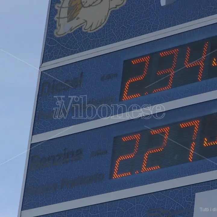 Caro carburanti: arrivano le nuove regole del Governo per contrastare gli aumenti