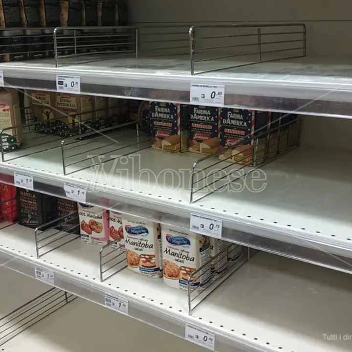 Carrelli pieni e scaffali che si svuotano, anche nel Vibonese è corsa ai supermercati