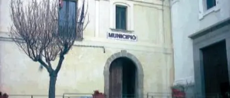 Comune di Nicotera: dipendenti e responsabili degli uffici segnalati per una sfilza di reati