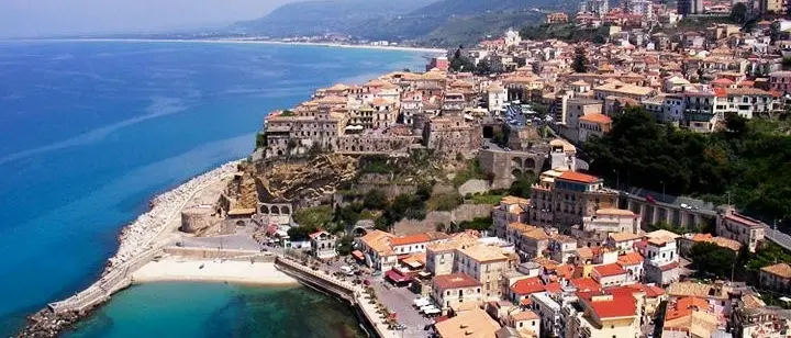 Fusione Comuni: “Progetto Valentia” replica al candidato sindaco di Pizzo De Pasquale