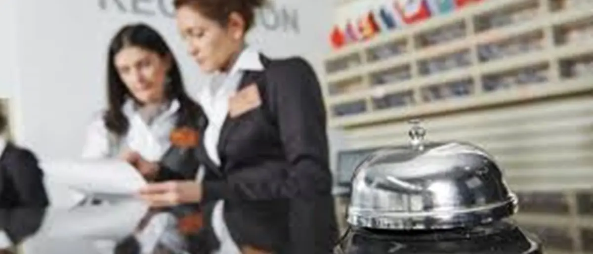 Caro energia, prezzi alle stelle negli hotel in Calabria: «Tagliare le accise» -Video