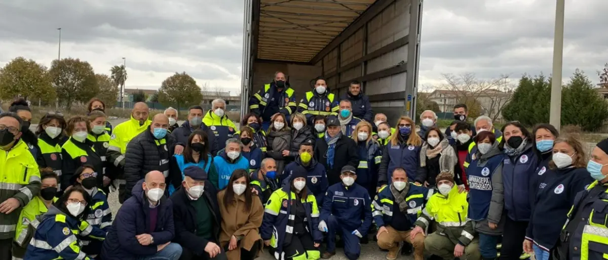 Tir carico di beni: il dono dei cittadini del Vibonese alla popolazione ucraina