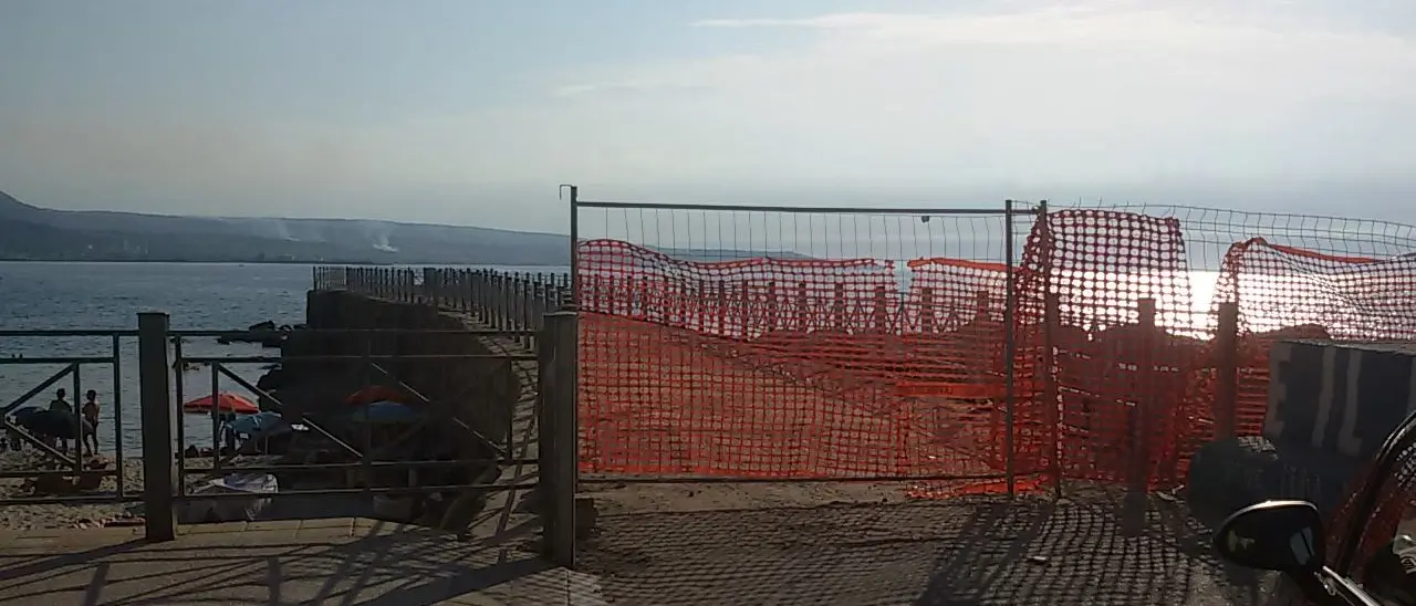 Vietato l’ingresso: lavori in corso al molo “Pizzapundi” di Pizzo