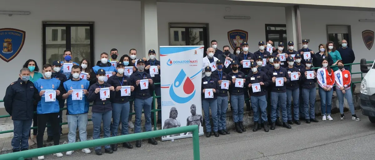 Vibo: la “Maratona del Donatore” ha fatto tappa alla Scuola agenti della Polizia