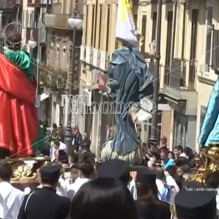 L’Affrontata a Vibo Valentia: «È la rappresentazione della Resurrezione, non evento teatrale» - Video