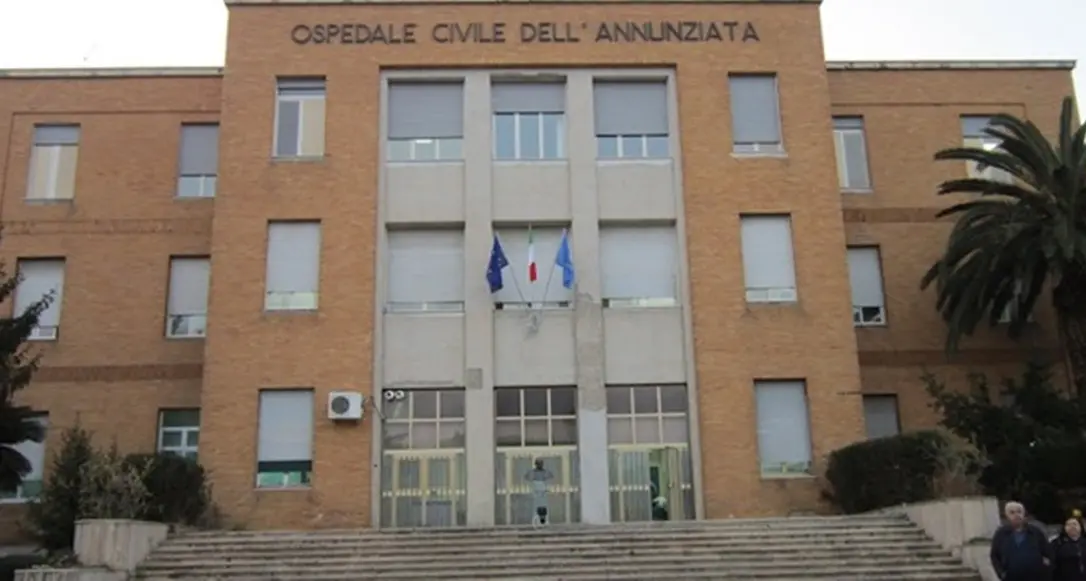Intossicazione da Botulino, due nuovi ricoveri all’Annunziata di Cosenza
