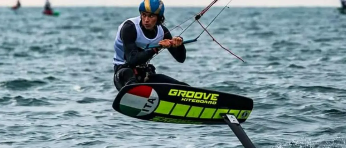 Campionato italiano kitefoil, Ferrone del circo velico Santa Venere si aggiudica la prima tappa