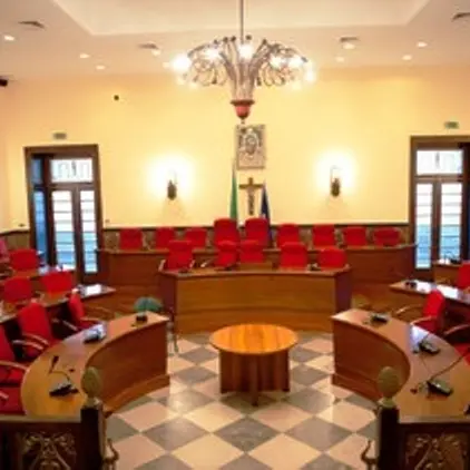 Comune di Vibo Valentia in profondo rosso: varata una conferenza dei servizi permanente