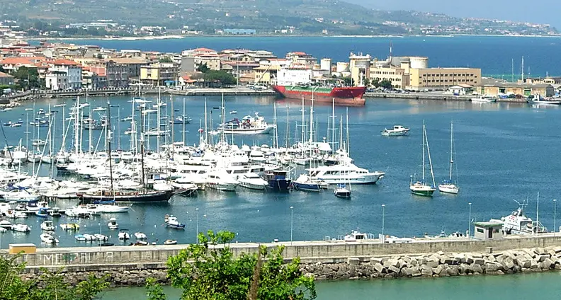 L’intervento | Vibo Marina punti sul turismo ma non rinunci all’industria