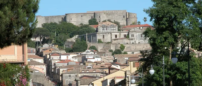 Comune Vibo e Piano di emergenza, il Forum delle associazioni: “Una figura barbina”