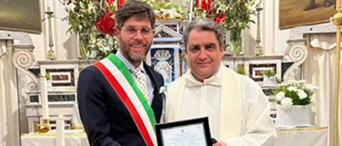 Gerocarne saluta don Antonio Pileggi, il sindaco Papillo: «Sensibile e presente»