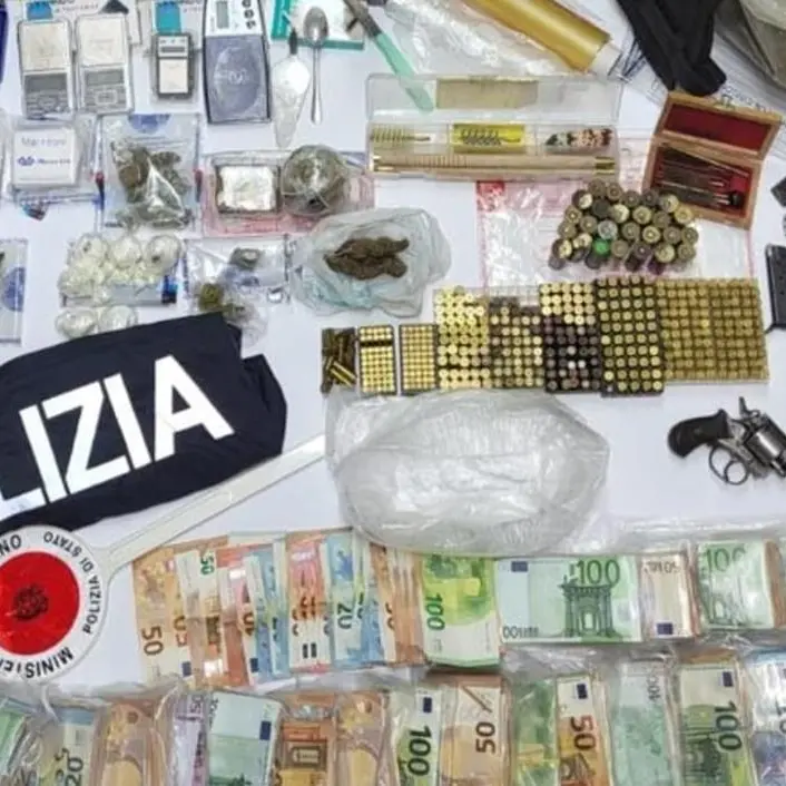 Perquisizioni a Gerocarne, ecco quanto sequestrato dalla polizia nel corso del blitz