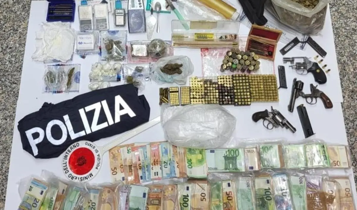 Perquisizioni a Gerocarne, ecco quanto sequestrato dalla polizia nel corso del blitz