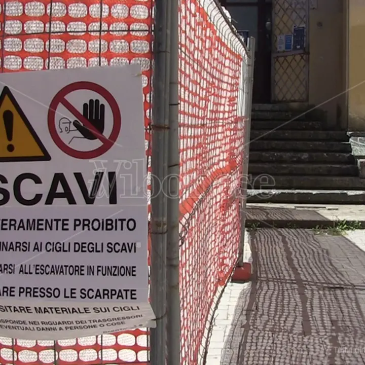 Tra traslochi saltati e lavori rinviati, viaggio nelle scuole vibonesi ancora in attesa dell’adeguamento sismico