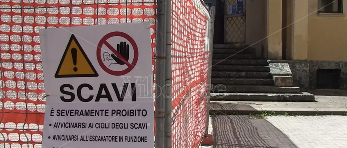 Tra traslochi saltati e lavori rinviati, viaggio nelle scuole vibonesi ancora in attesa dell’adeguamento sismico