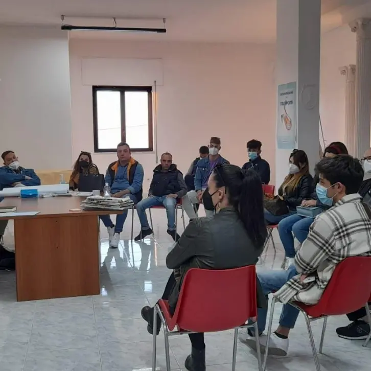 Pizzo, il candidato Pititto incontra i giovani: «Siate protagonisti del cambiamento»