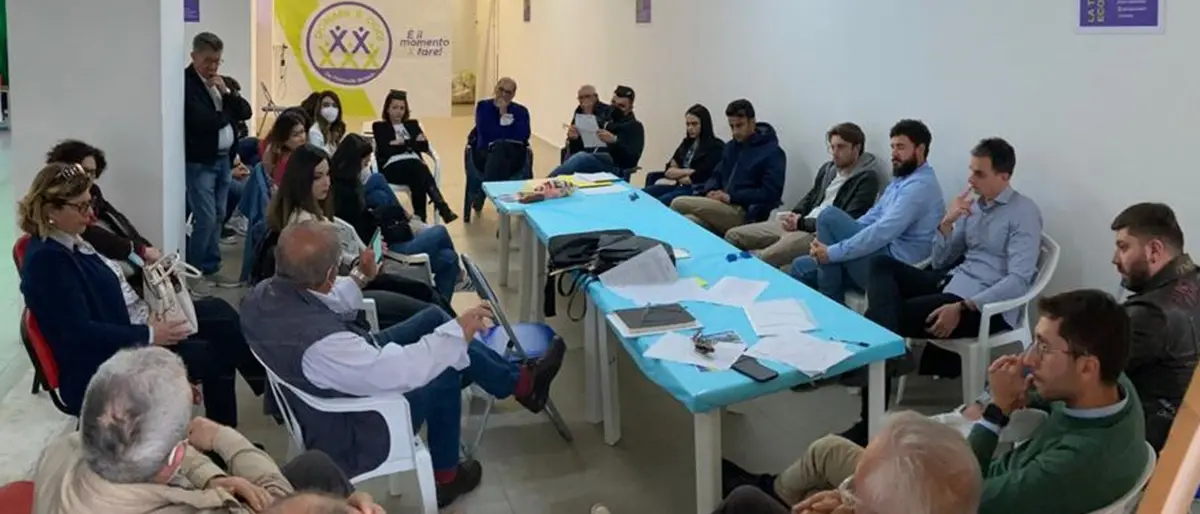 Comunali a Pizzo, Viscomi incontra i candidati di “Domani è oggi” e i ragazzi di “Visioni in lab”