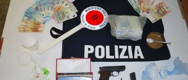 Cocaina nel bar a Santa Domenica e armi in casa: 51enne di Tropea lascia il carcere