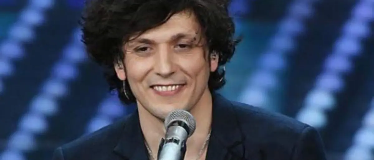 A Vibo Marina cresce l’attesa per il concerto del cantante Ermal Meta