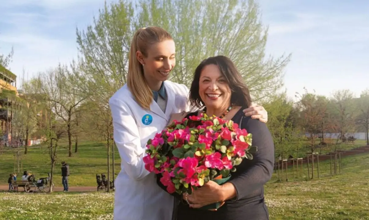 Ricerca sul cancro, anche a Pizzo l'8 maggio torna l'azalea dell'Airc