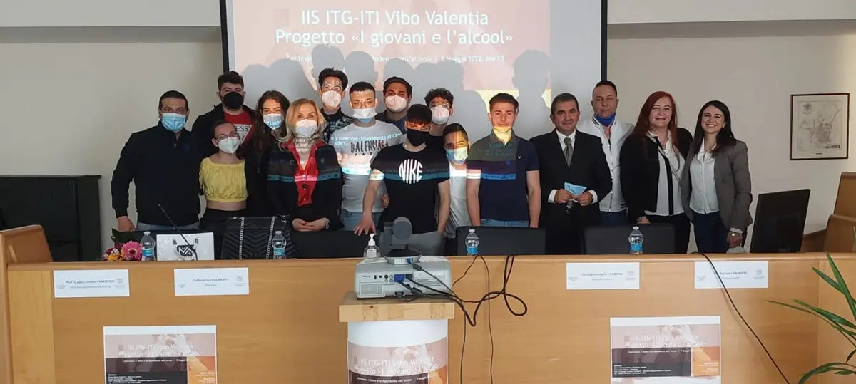 Vibo, all’Itg-Iti l’ultimo convegno del progetto “I giovani e l'alcool”