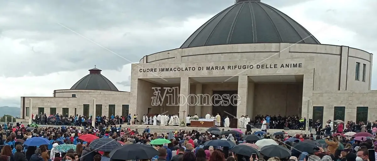 Fondazione Natuzza, gioia ed emozioni a Paravati per la Festa della Mamma