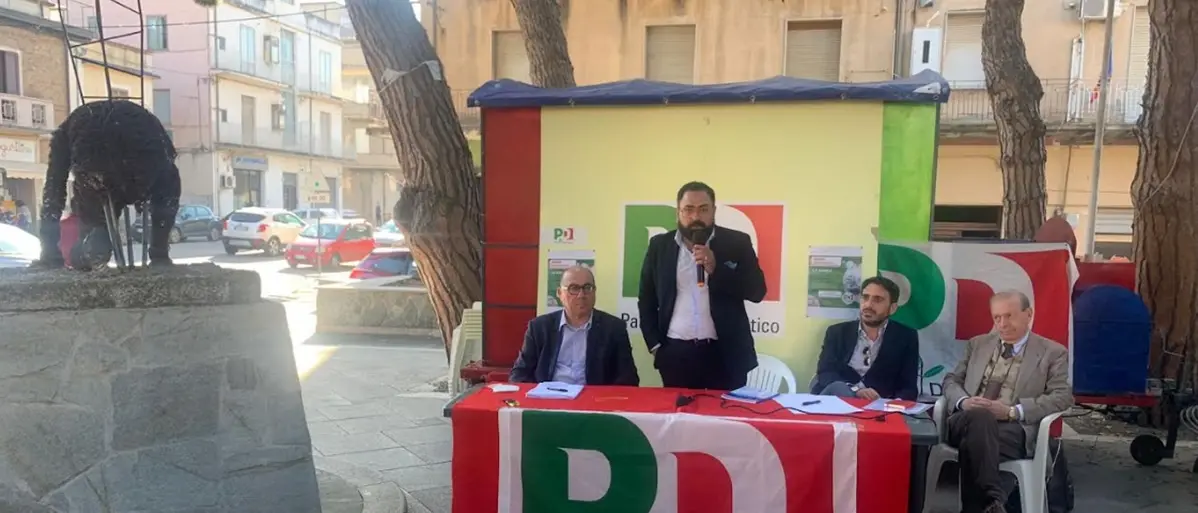 Guccione a Vibo: «I ritardi sul Programma operativo 2022-2023 bloccano le assunzioni»