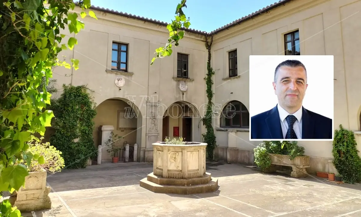 Sistema Bibliotecario Vibonese, si dimette il presidente Corrado L'Andolina