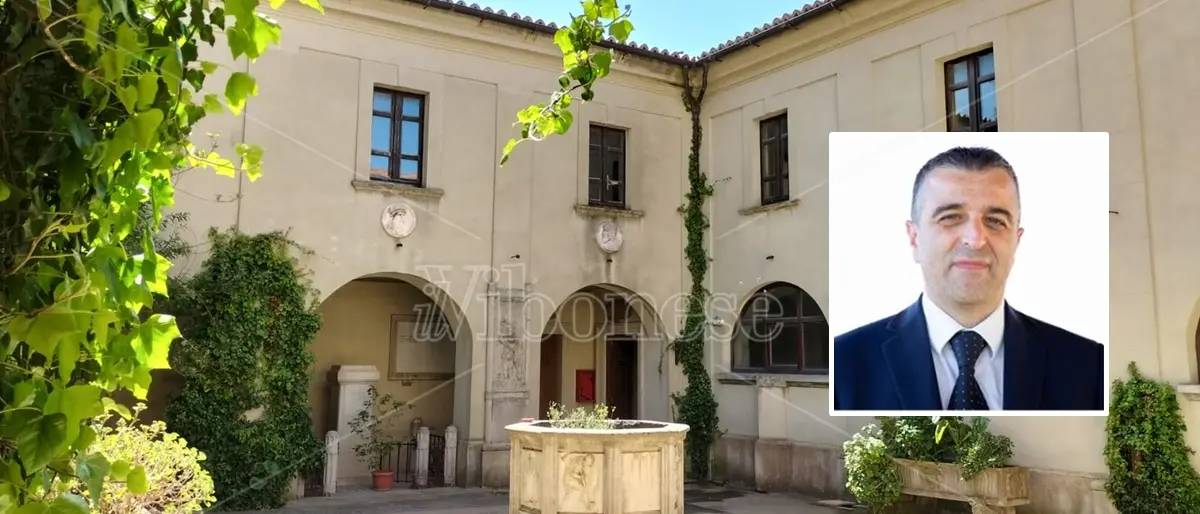 Sistema Bibliotecario Vibonese, si dimette il presidente Corrado L'Andolina